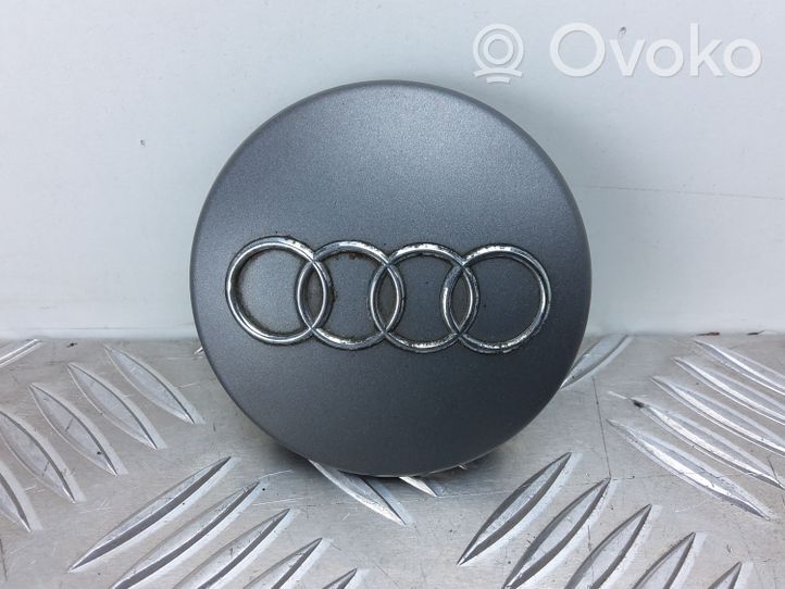 Audi A4 S4 B7 8E 8H Borchia ruota originale 8D0601170