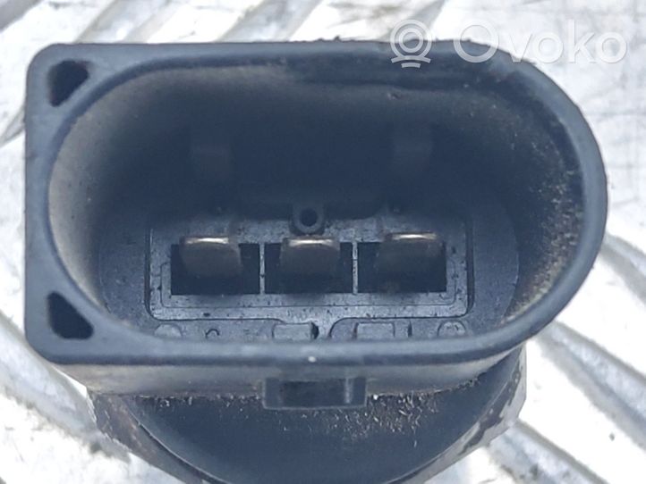 Audi A8 S8 D3 4E Sensore di pressione del carburante 057130758