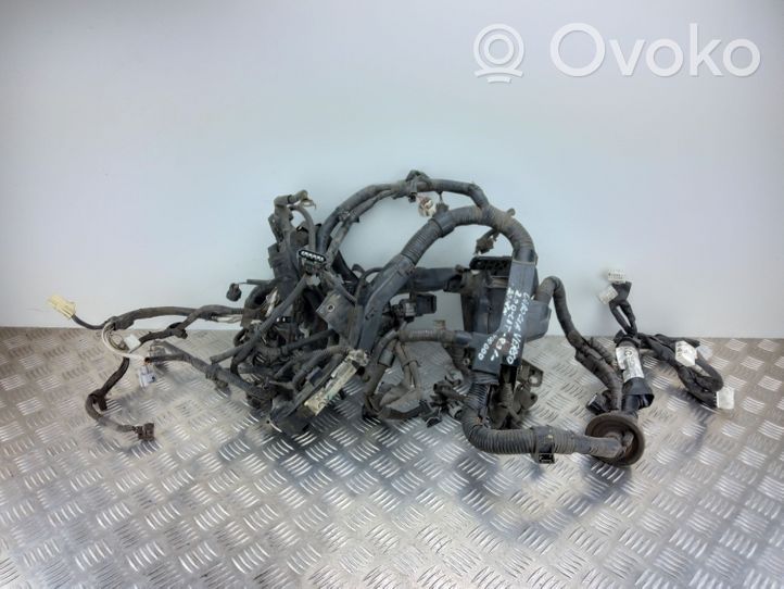 Toyota Corolla Verso AR10 Cablaggio per l’installazione del motore 821210F131