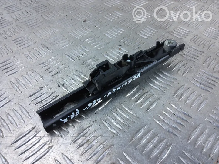 Citroen Berlingo Rail de réglage hauteur de ceinture de sécurité 9681508980