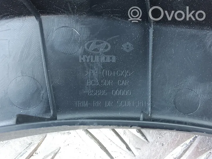 Hyundai i20 (BC3 BI3) Garniture de marche-pieds arrière 85886Q0000