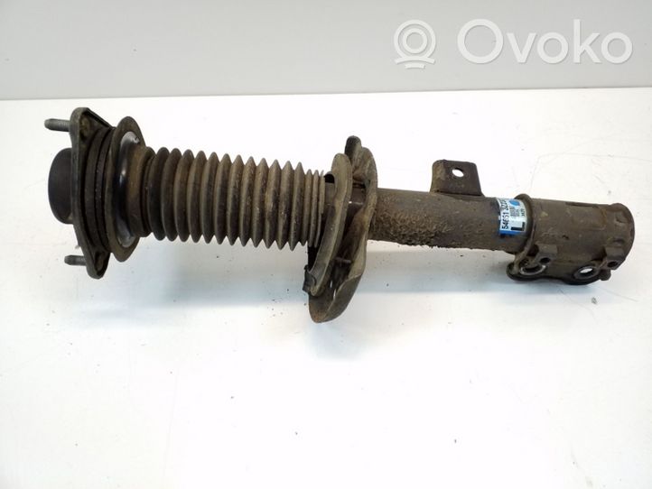 Hyundai i40 Front shock absorber/damper 546513Z230