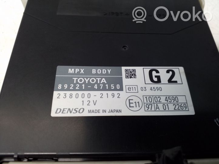 Toyota Prius (XW30) Ramka / Moduł bezpieczników 2380002192