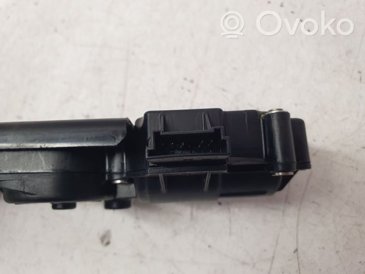 Land Rover Range Rover Sport L320 Takaluukun/tavaratilan luukun nostomoottori 691362902