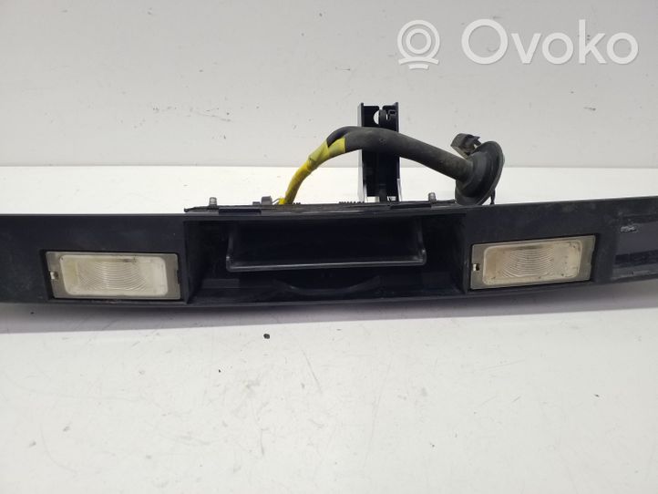 Chrysler Voyager Trunk door license plate light bar 05109538AC