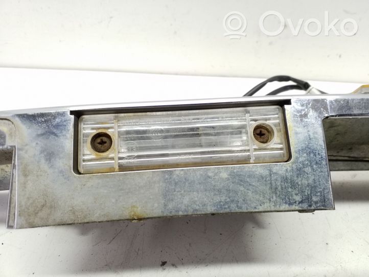 Chevrolet Captiva Barra de luz de la matrícula/placa de la puerta del maletero 20921270