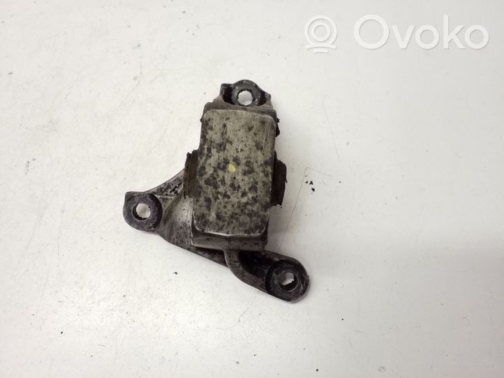 Honda Civic Engine mount bracket 