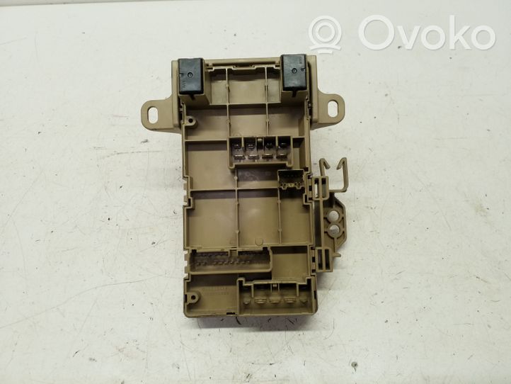 Subaru Impreza IV Module de fusibles 82201FJ110