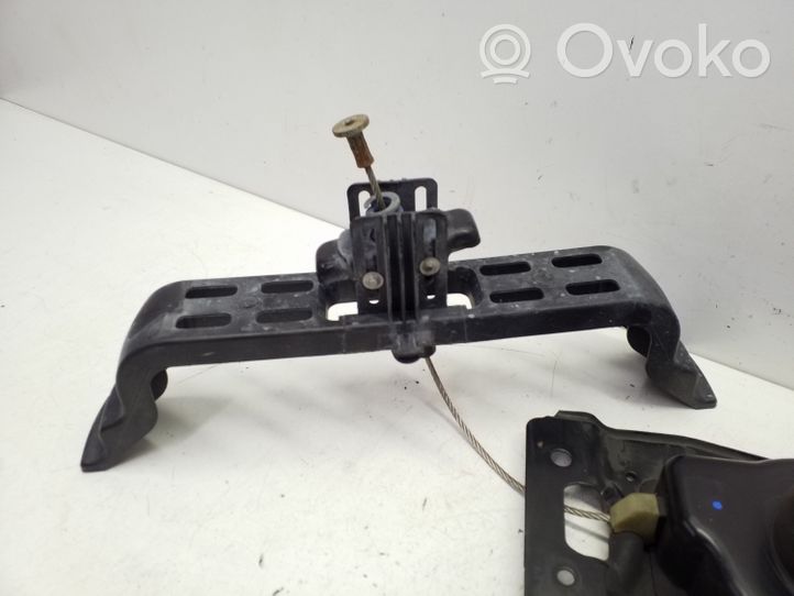 Chrysler Town & Country V Supporto di montaggio ruota di scorta 05109667AE