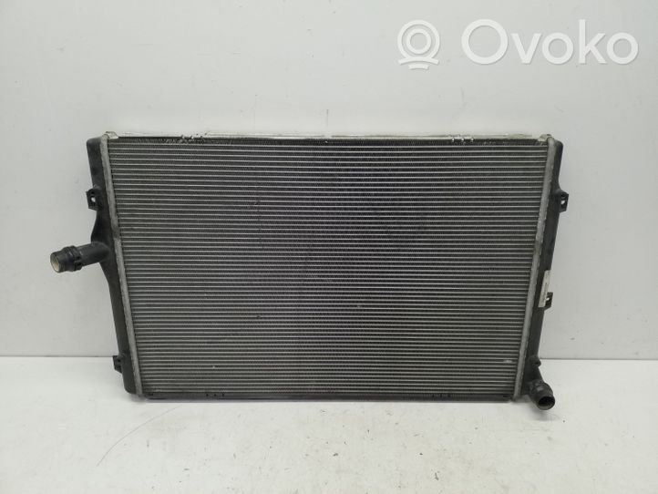 Volkswagen Golf VI Aušinimo skysčio radiatorius 1K0121251DM