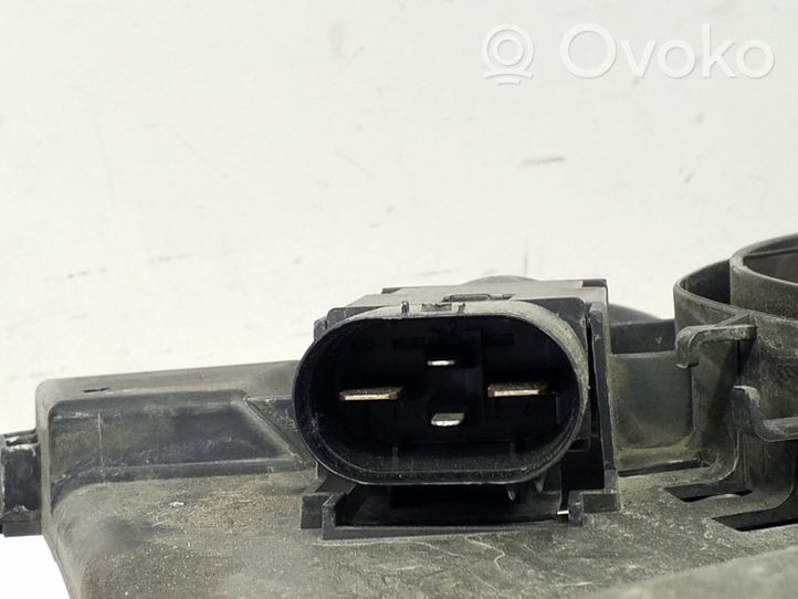 Opel Astra J Convogliatore ventilatore raffreddamento del radiatore 13250331