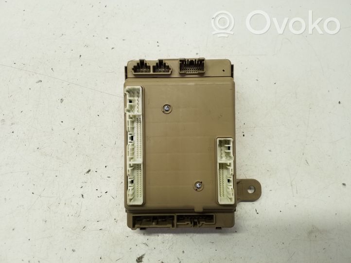 Subaru Outback (BS) Module de fusibles 82201AL21A