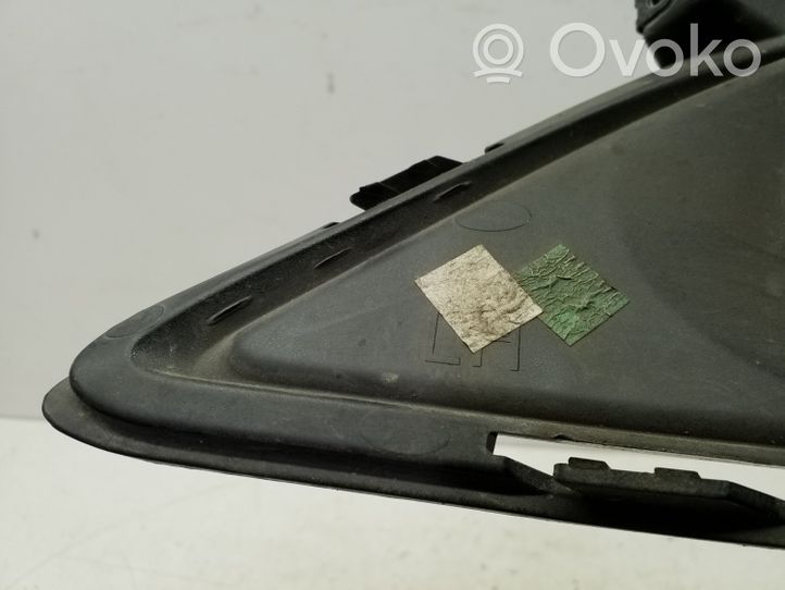 Ford Mondeo MK V Moldura/rejilla de la luz antiniebla delantera DS7319953