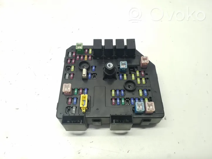 Chevrolet Captiva Module de fusibles 95202016