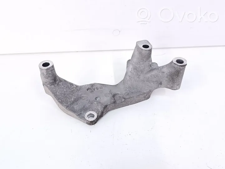 Subaru Outback (BS) Support, suspension du moteur 