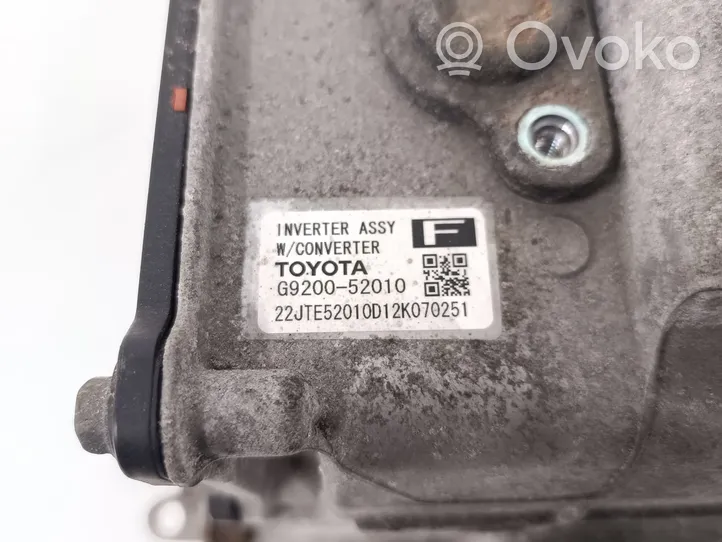 Toyota Prius c Convertisseur / inversion de tension inverseur G920052010