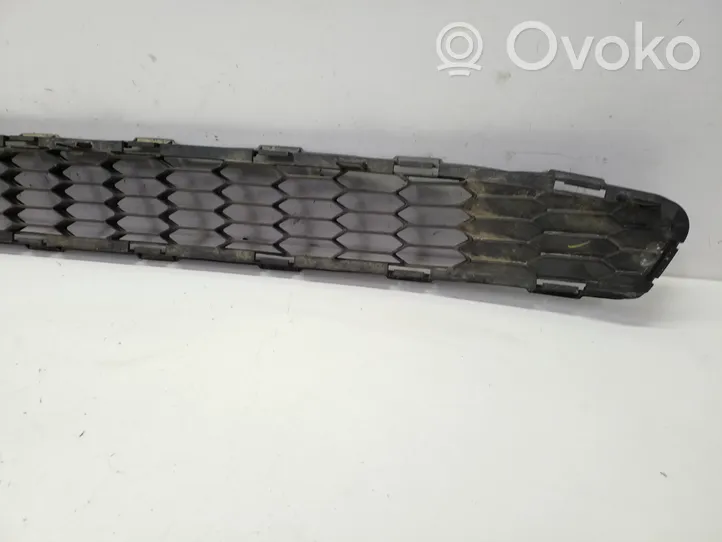 Nissan Leaf I (ZE0) Grille inférieure de pare-chocs avant 622563NF5A