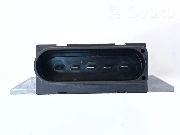 Audi Q7 4L Unité de commande / module de pompe à carburant 4F1906093C