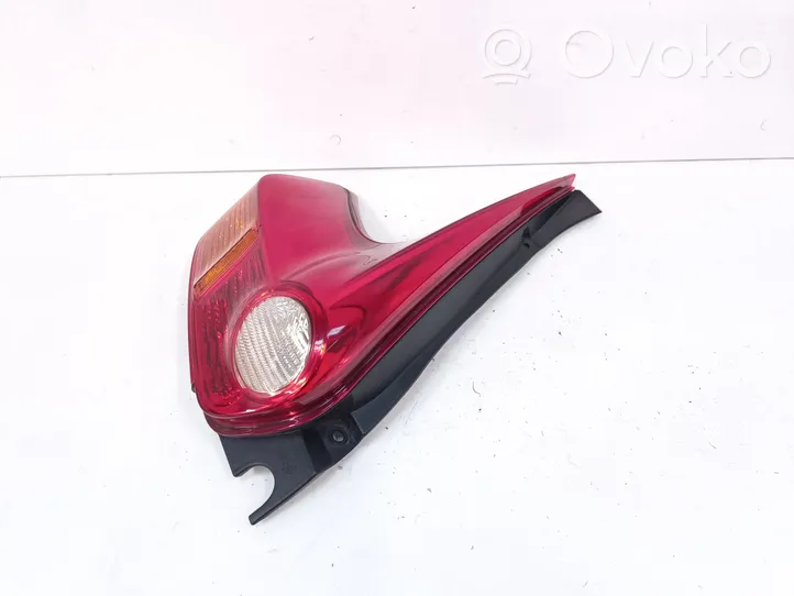 Nissan Juke I F15 Lampa tylna 