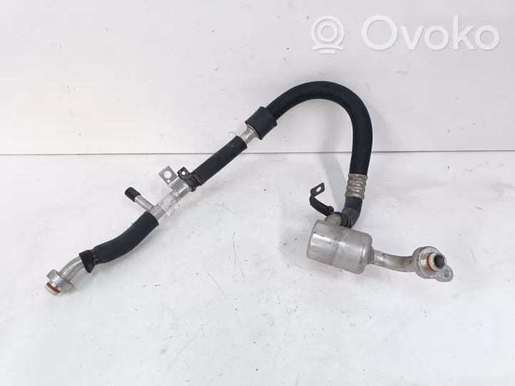 Land Rover Discovery 4 - LR4 Air conditioning (A/C) pipe/hose 