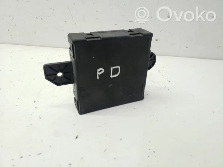 Chrysler Town & Country V Door control unit/module P05026860AE