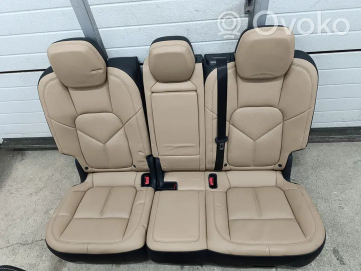 Porsche Cayenne (92A) Garnitures, kit cartes de siège intérieur avec porte 