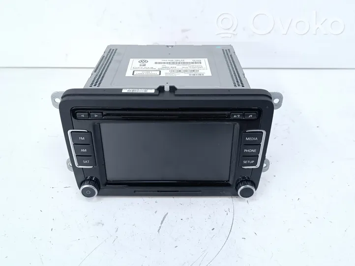 Volkswagen Tiguan Unité principale radio / CD / DVD / GPS 1K0035180AF