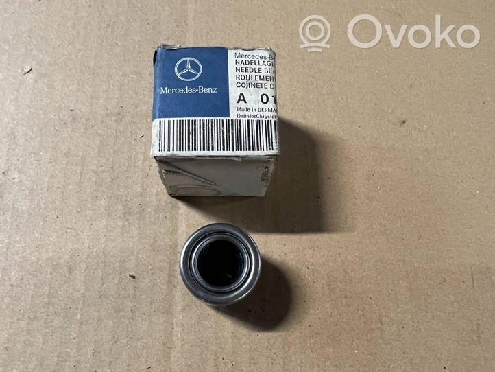 Mercedes-Benz C W202 Kytkimen irrotuksen laakeri A0189812510