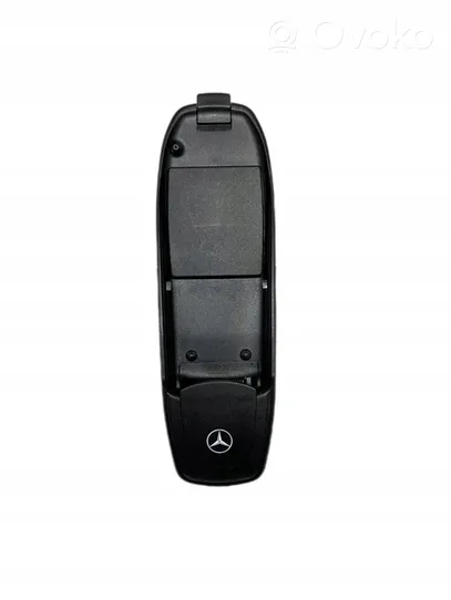 Mercedes-Benz CLS C219 Altra parte interiore B67875846