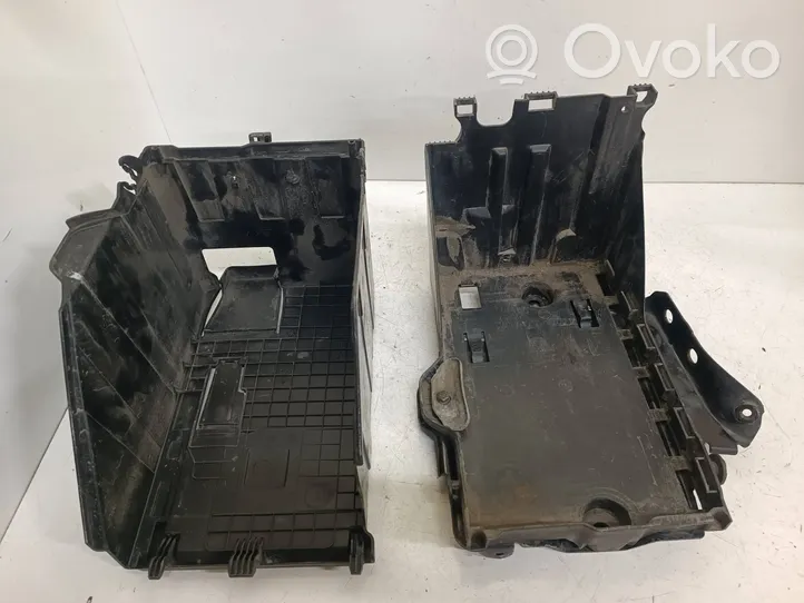 Peugeot 5008 Support boîte de batterie 9663615580