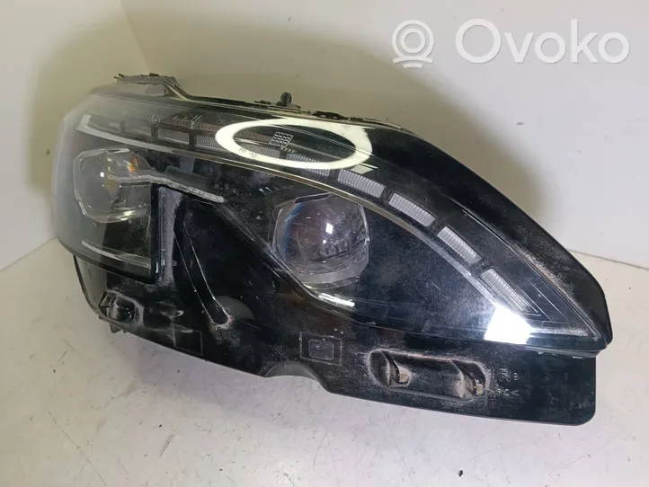 Peugeot 5008 II Lampa przednia 9826572680