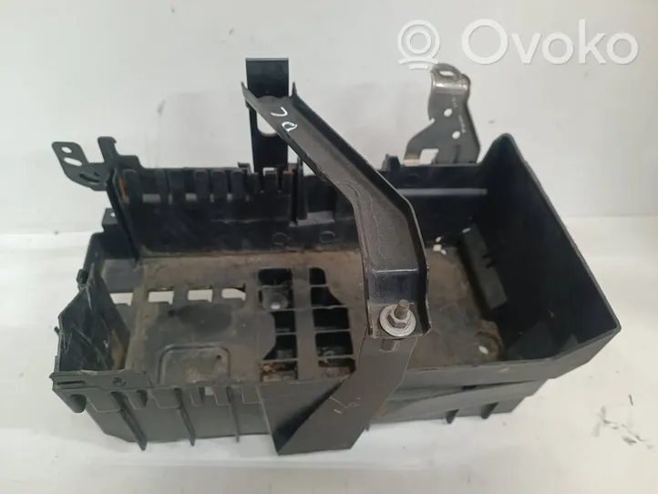 Opel Zafira C Support boîte de batterie 13308434