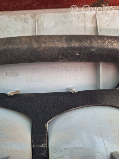 Volkswagen Sharan Lampy tylnej klapy bagażnika 7M3945112B