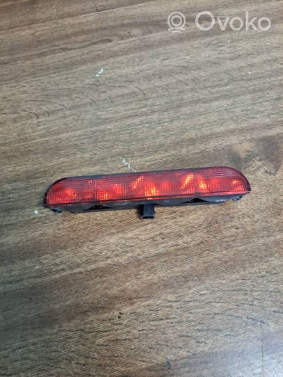 Audi A8 S8 D2 4D Luce d’arresto centrale/supplementare 0996400