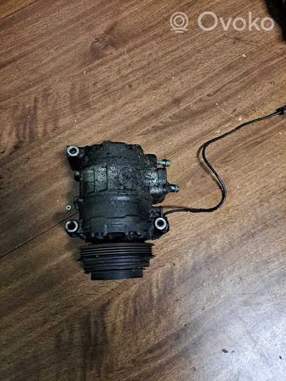 Audi A8 S8 D2 4D Compressore aria condizionata (A/C) (pompa) 4B0260805C