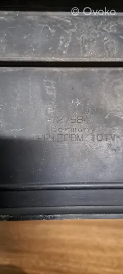BMW 3 E46 Support de plaque d'immatriculation 727584