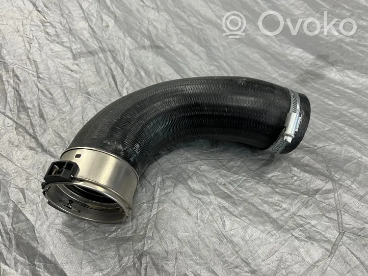 Volvo S60 Tube d'admission de tuyau de refroidisseur intermédiaire 31657757