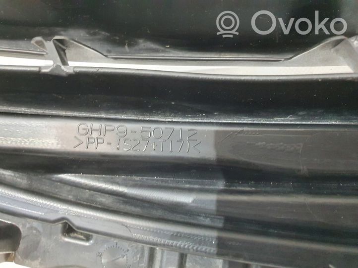 Mazda 6 Griglia superiore del radiatore paraurti anteriore GHP95071211890