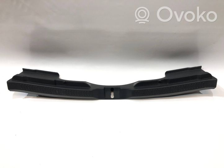 Toyota Verso Ladekante Verkleidung Kofferraum 647160F020