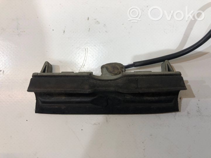 Ford Mondeo Mk III Griff Taster Öffner Heckklappe Kofferraumdeckel 1S7119B514