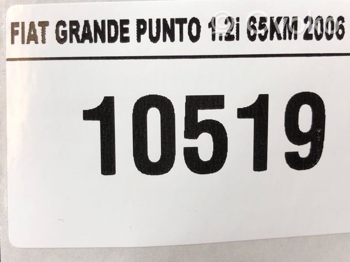 Fiat Grande Punto Etuoven kynnyksen suojalista 735346029