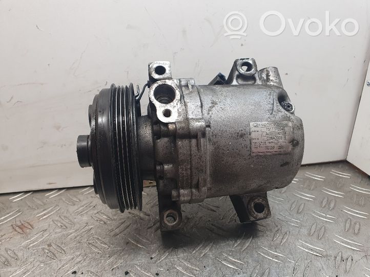 Subaru Impreza II Compressore aria condizionata (A/C) (pompa) 73111FE040