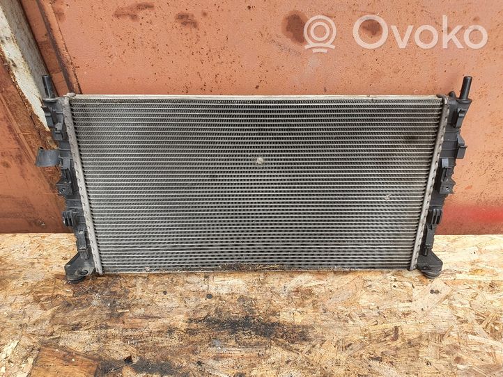 Volvo C70 Radiateur de refroidissement 3M5H8005TL