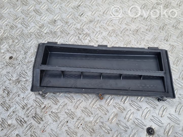 Fiat 500 Coperchio scatola del filtro dell’aria 55180540