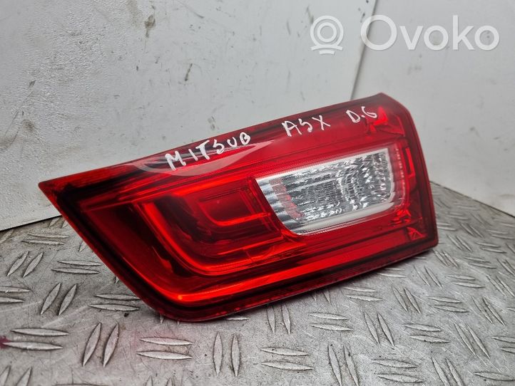 Mitsubishi ASX Lampy tylnej klapy bagażnika P9373R