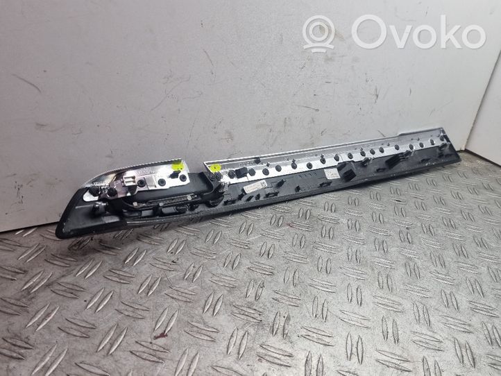 BMW 7 F01 F02 F03 F04 Barra di rivestimento della portiera anteriore 9115534