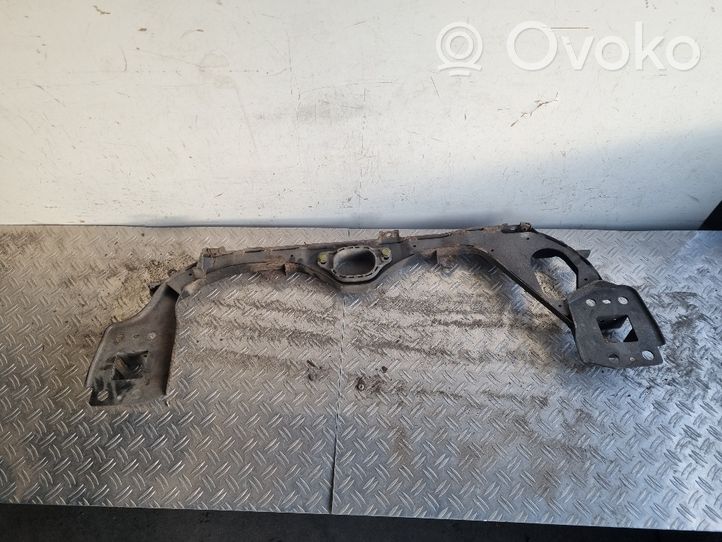 Audi A6 S6 C6 4F Radiatoru paneļa apakšējā daļa (televizora) 4F0199521