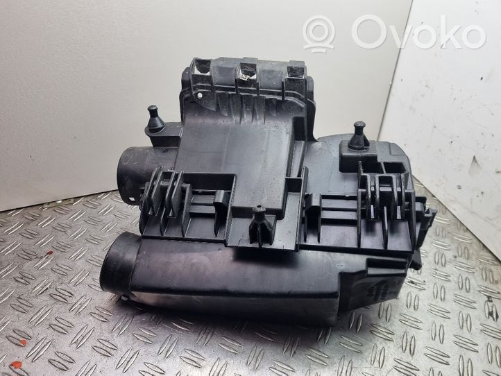 Mercedes-Benz C W204 Scatola del filtro dell’aria A2710901601