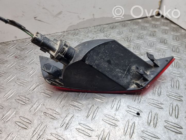 Ford Focus Lampa zderzaka tylnego 8V4115K272AB