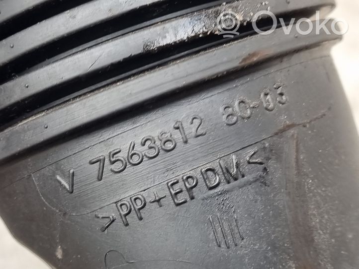 Citroen C3 Część rury dolotu powietrza V756381280